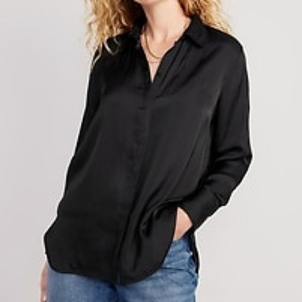 Old Navy Women's Black Silky Button-Down Long Sleeve Shirt